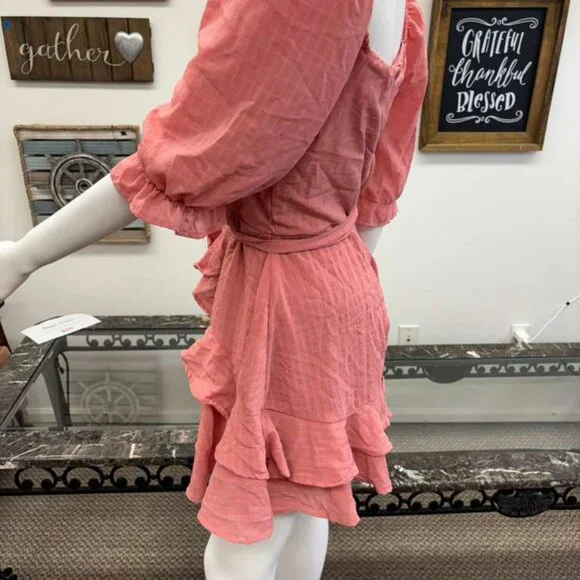 Pink Wrap Dress with Puff Sleeves & Layered Ruffle Hem – Feminine A‑Line Silhoue - Picture 2 of 7